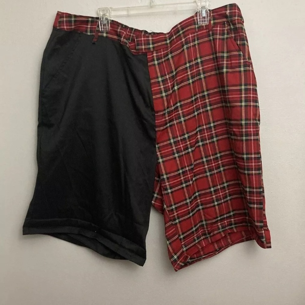 4-11 Hot Topic Shorts Black Red Plaid Split Leg High Rise 4x Goth Punk NWT